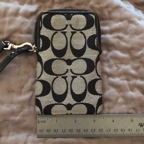 Coach wristlet - Picture 5 of 5